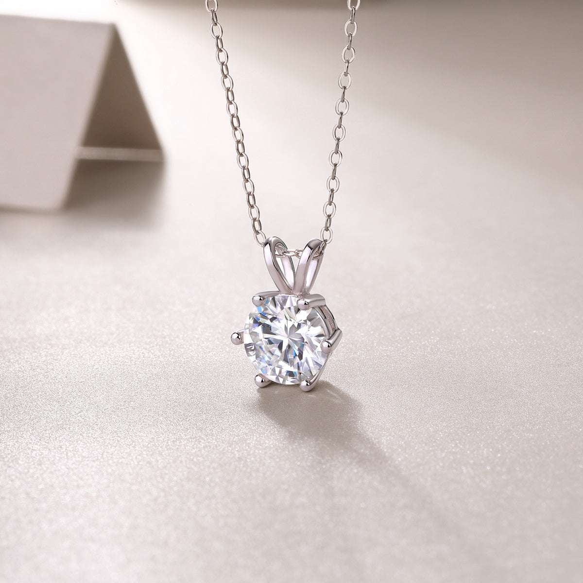 Luxury Fashion Moisonite Pendant Necklace