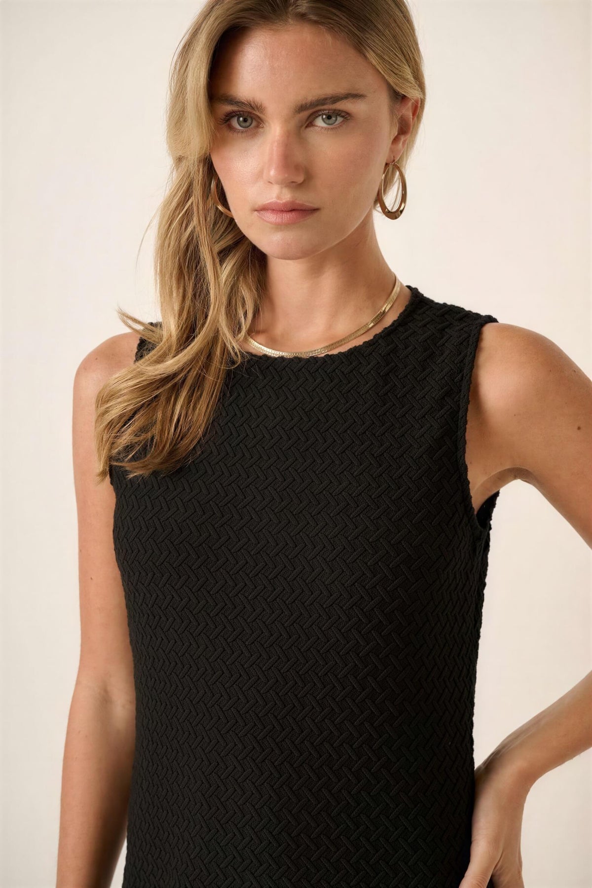Mittoshop Side Slit Round Neck Sleeveless Dress Purely