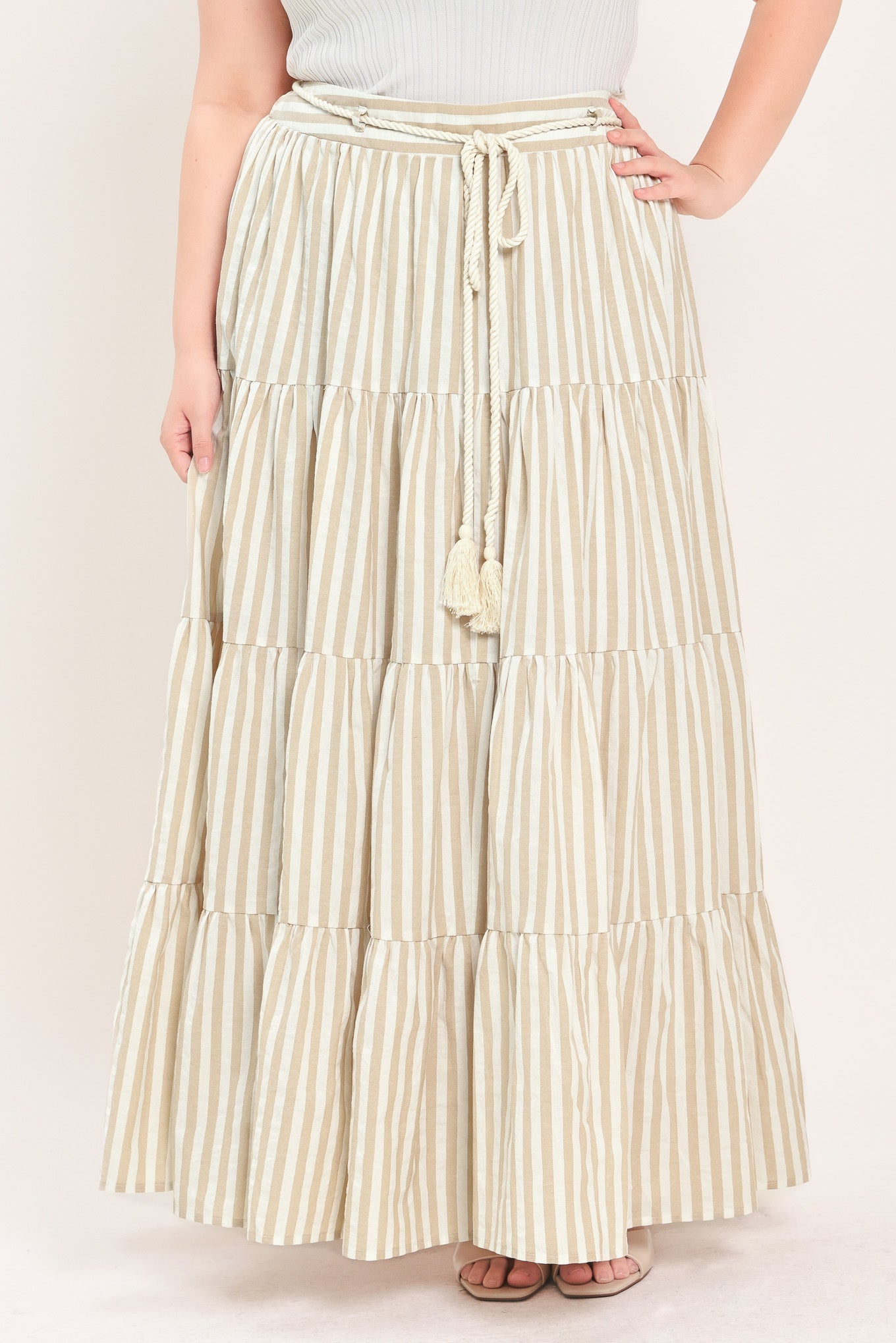 Hamptons Weekend Woven Maxi Skirt - Regular & Plus Size