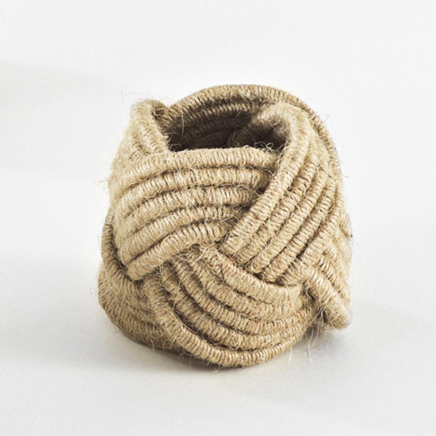 Fennco Styles Classic Braided Jute Napkin Rings, Set of 4 - Ivory Burlap Napkin Holders for Dining Table, Home, Banquets, Holidays, Family Gatherings and Special Events
