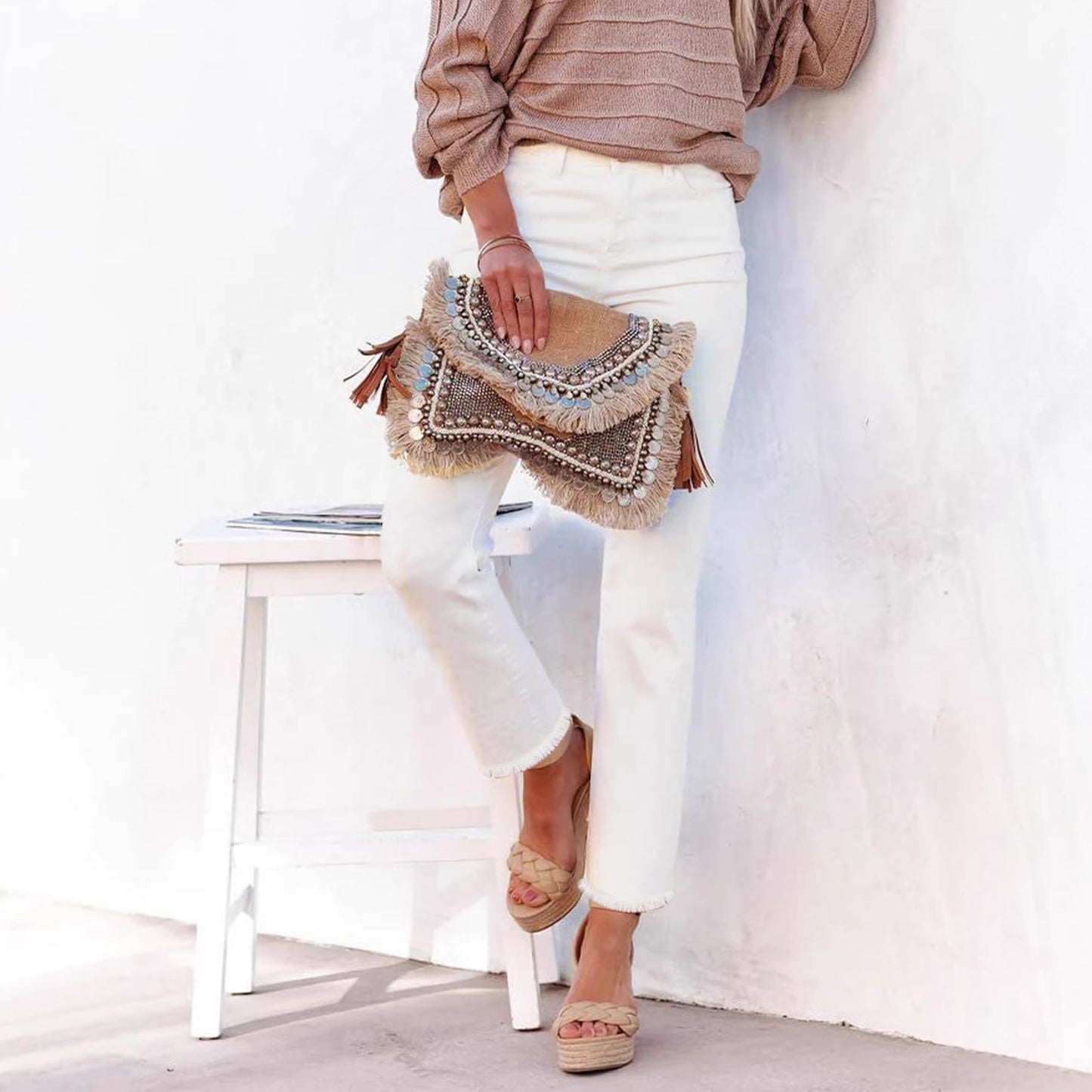 Raw hem white ankle jeans