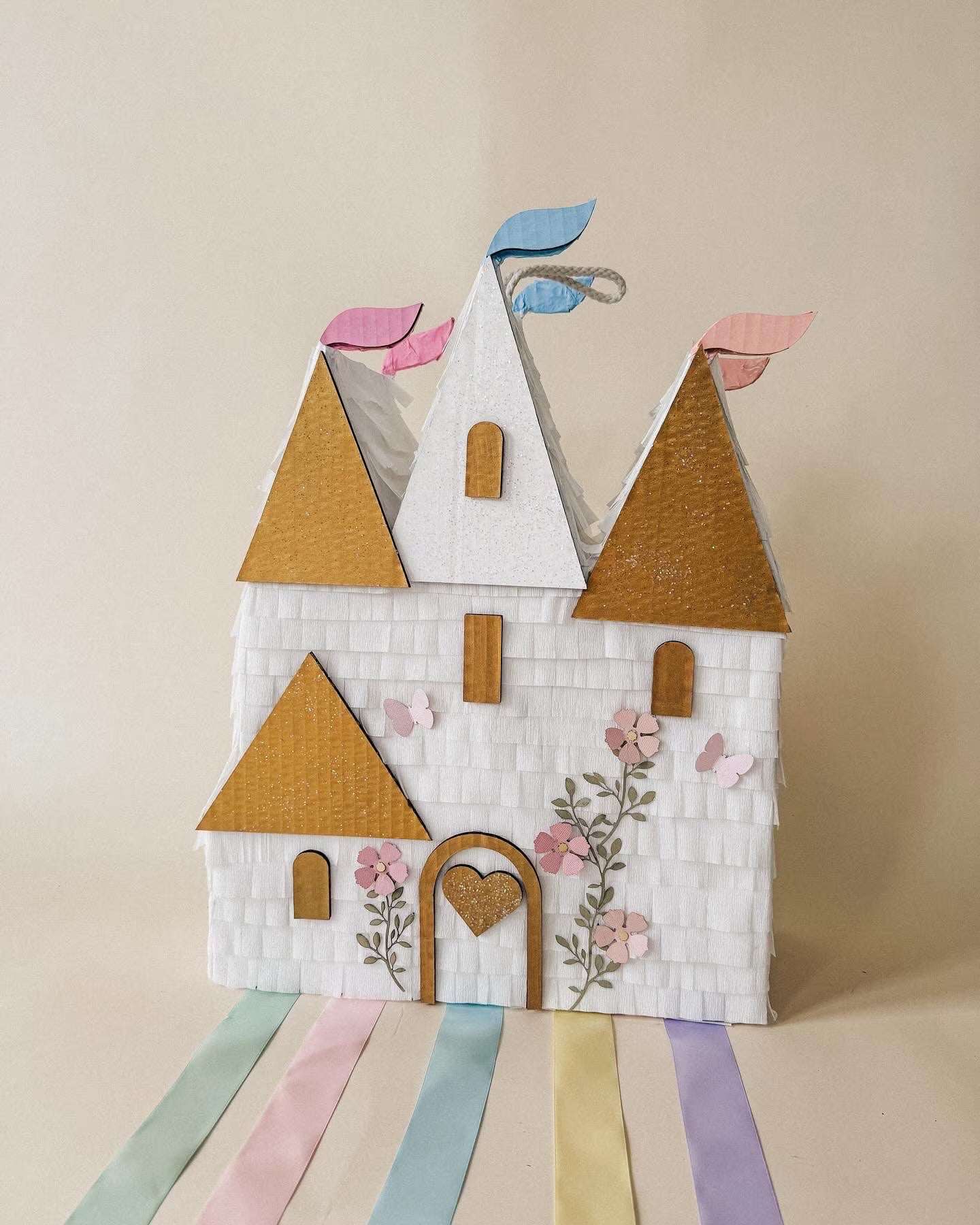 🏰 Enchanted Castle Piñata – Handmade Princess Party Decoration, Candy Holder