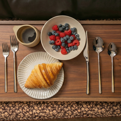 Emilia Mirror 20-Piece Flatware Cutlery Set